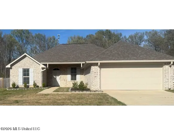 $290,000 | 266 Chartleigh Circle, Canton, MS 39046