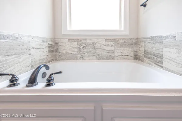 $290,000 | 266 Chartleigh Circle, Canton, MS 39046