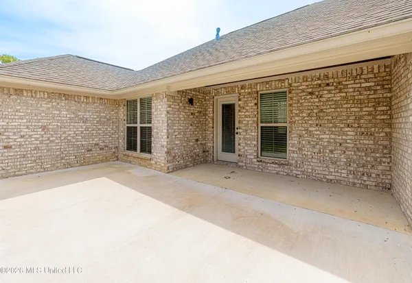 $290,000 | 266 Chartleigh Circle, Canton, MS 39046