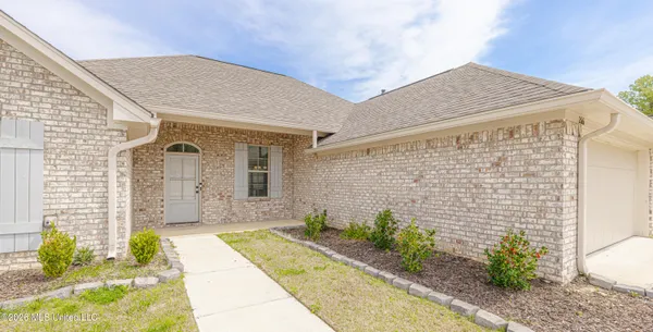 $290,000 | 266 Chartleigh Circle, Canton, MS 39046