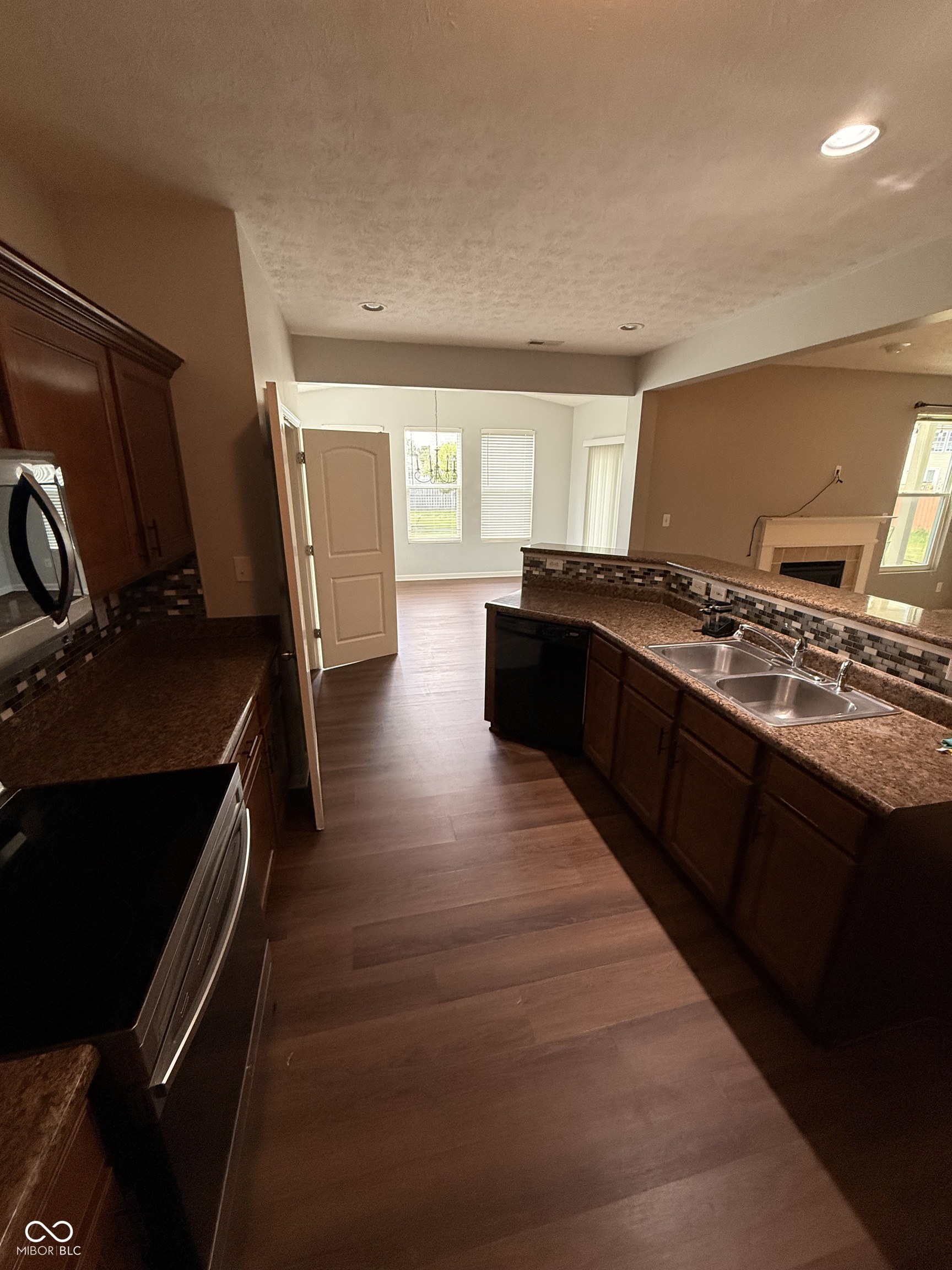 7824 Newhall Way Indianapolis, IN 46239 - Photo 9 of 31