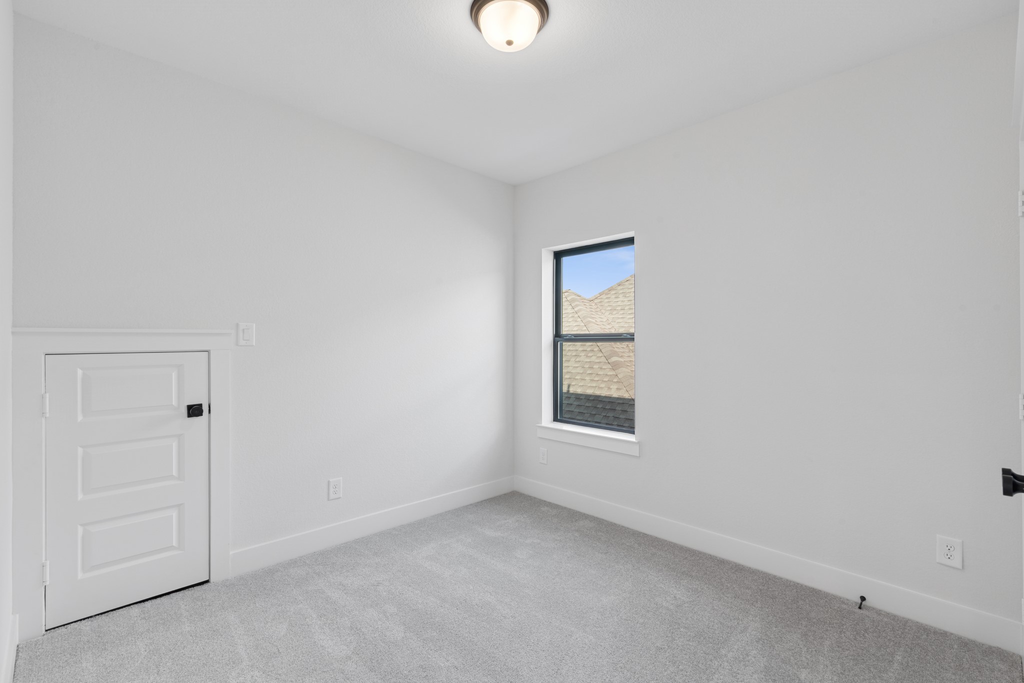 8751 Mancos Valley Porter, TX 77365 - Photo 38 of 48 an empty room with windows