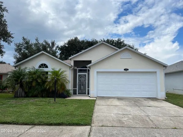 $2,095 | 1723 Vista Lake Circle, Melbourne, FL 32904