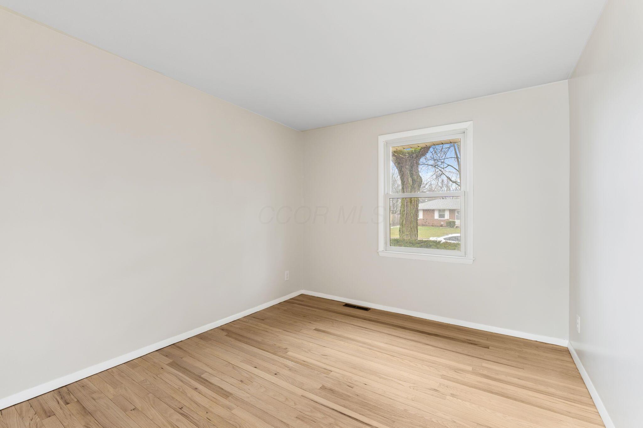 2174 Case Road Columbus, OH 43224 - Photo 20 of 34 2174 Case rd (Interior)-10