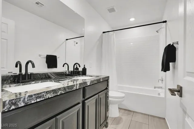 $490,000 | 124 Lomita Heights Drive, Las Vegas, NV 89138