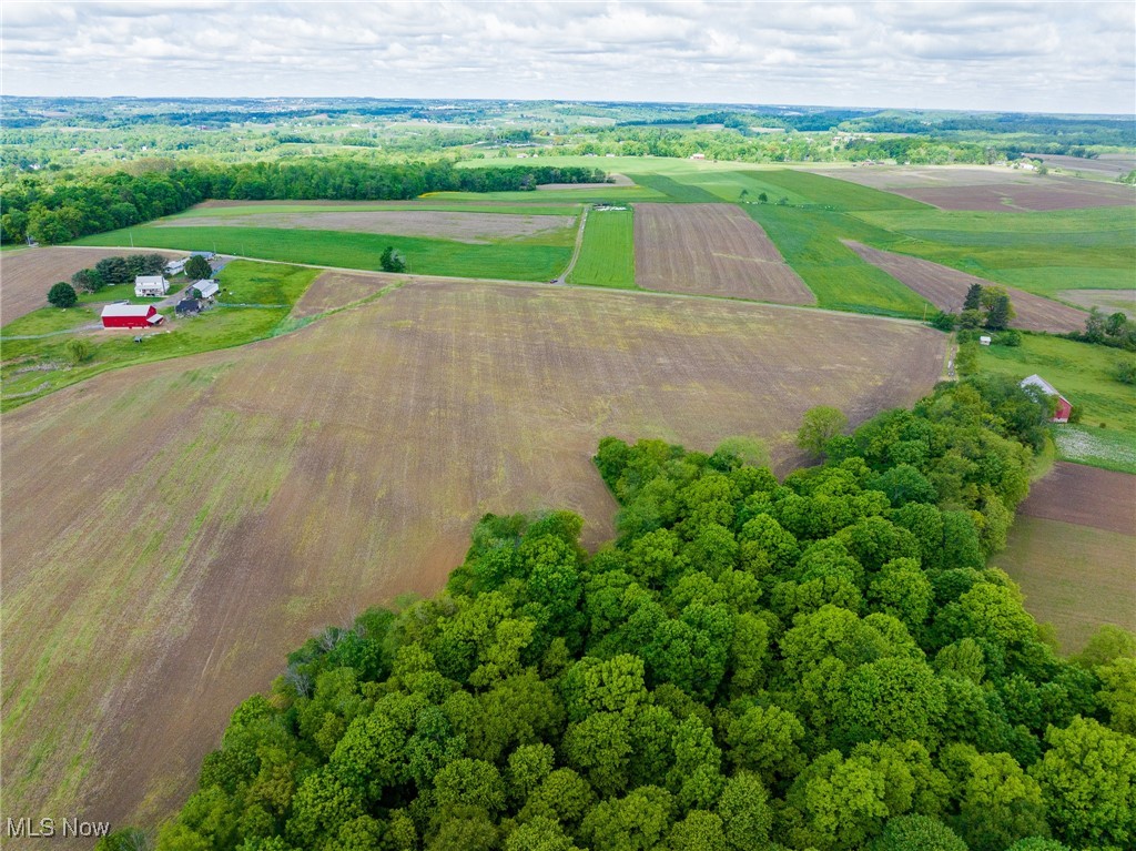 5394 Smith Road Southwest Navarre, OH 44662 - Photo 4 of 11 Gallery Image 4