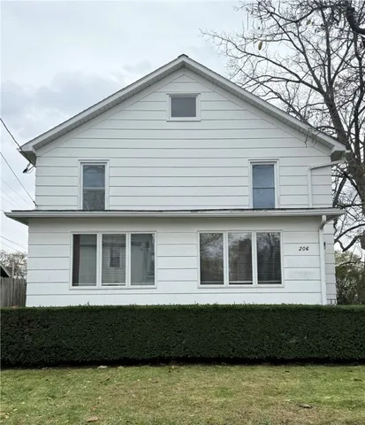$1,800 | 206 East 11th Street, Horseheads, NY 14903