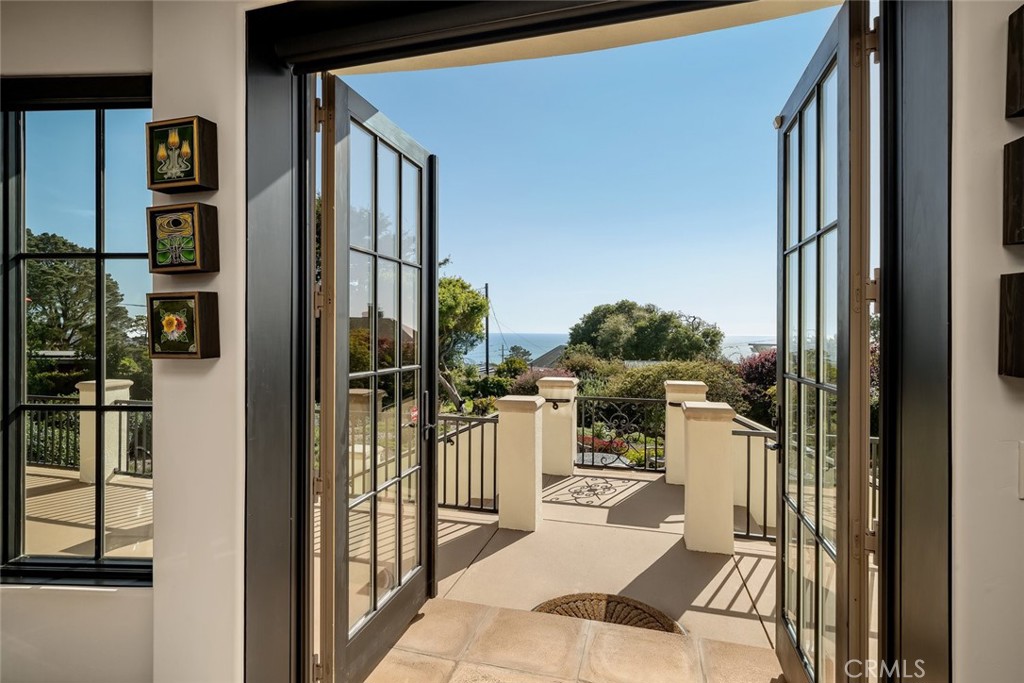 612 Exeter Lane Cambria, CA 93428 - Photo 10 of 52