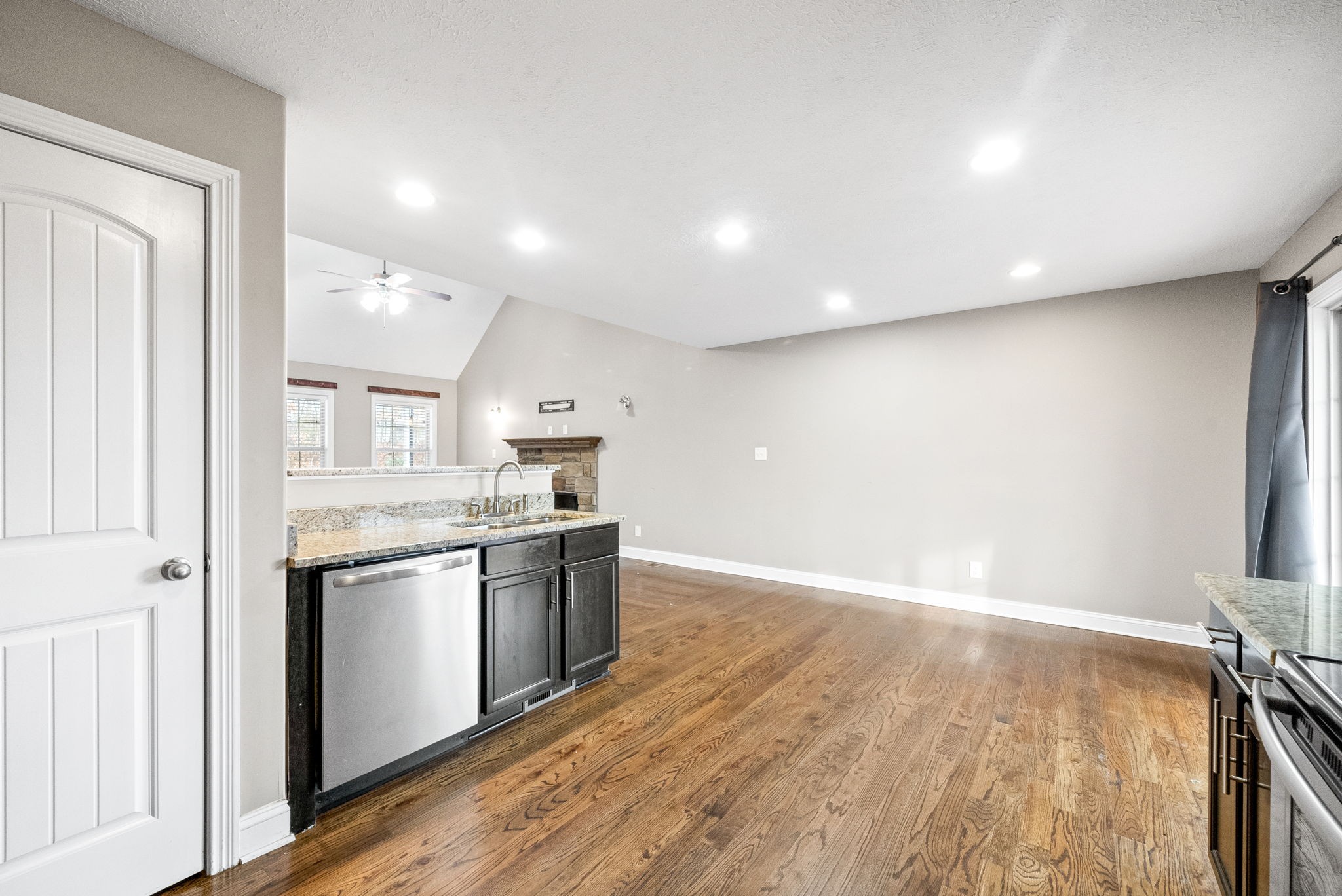 981 Dixie Bee Road Adams, TN 37010 - Photo 11 of 39