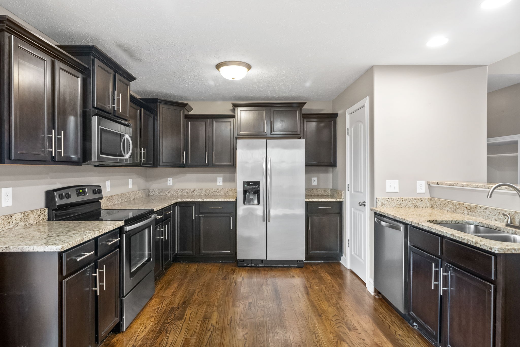 981 Dixie Bee Road Adams, TN 37010 - Photo 8 of 39