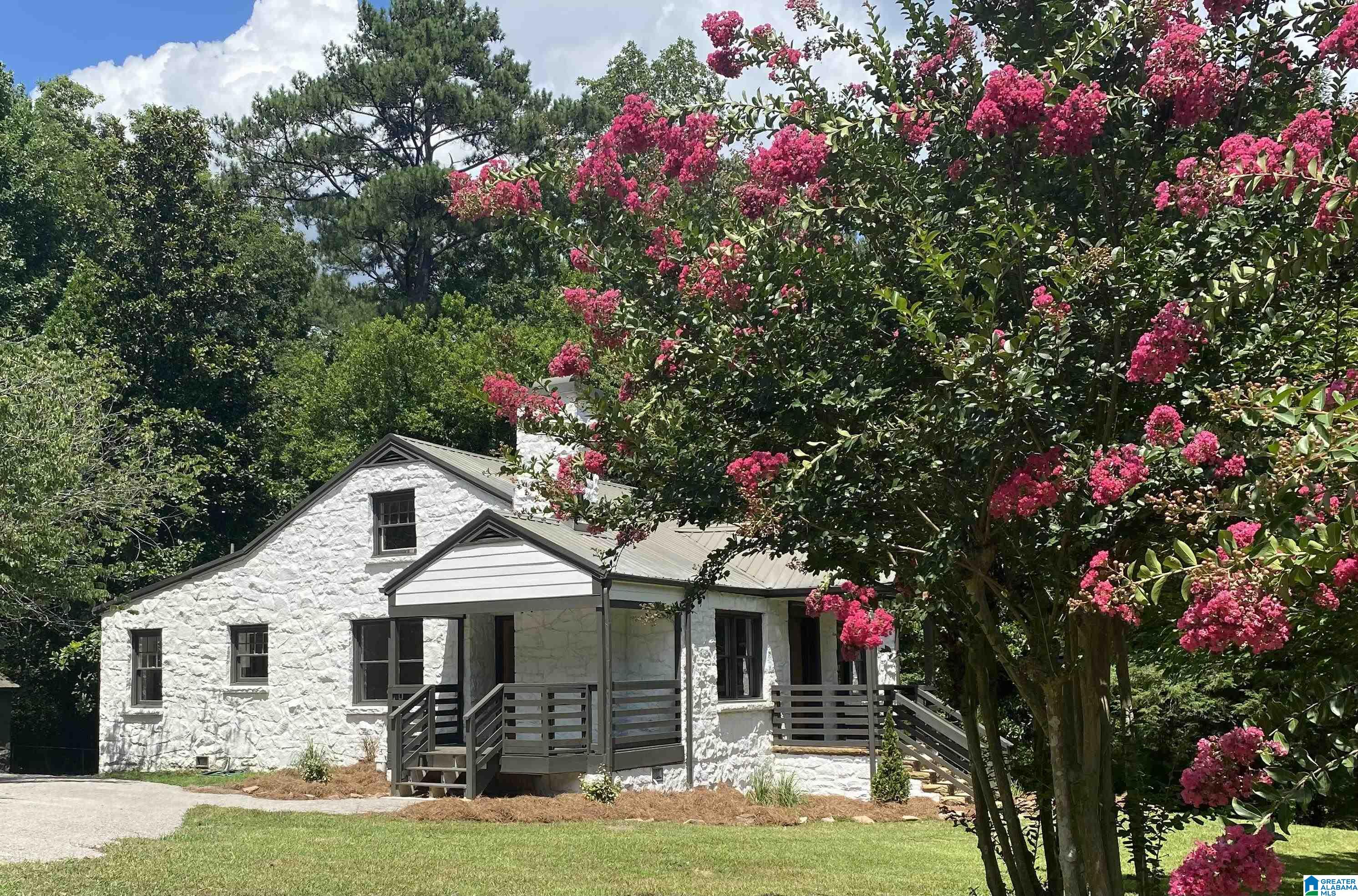 123 Kenilworth Road Bessemer, AL 35023 - Photo 2 of 23