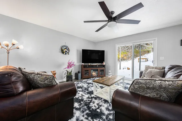 $299,999 | 165 Grandview, Galesburg, MI 49053