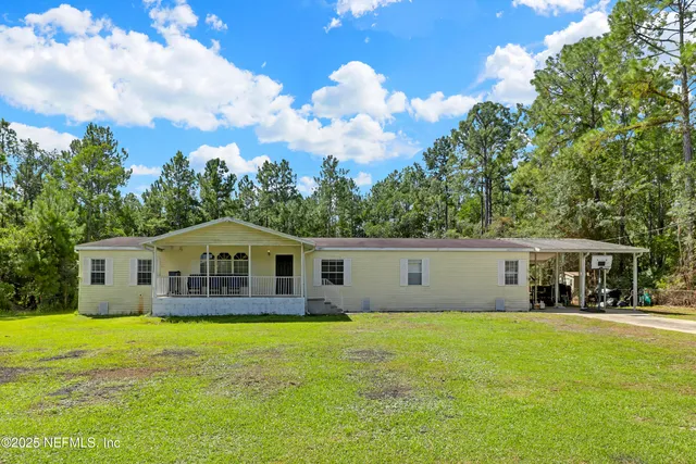 $275,000 | 143 Pine Cone Trail, Palatka, FL 32177