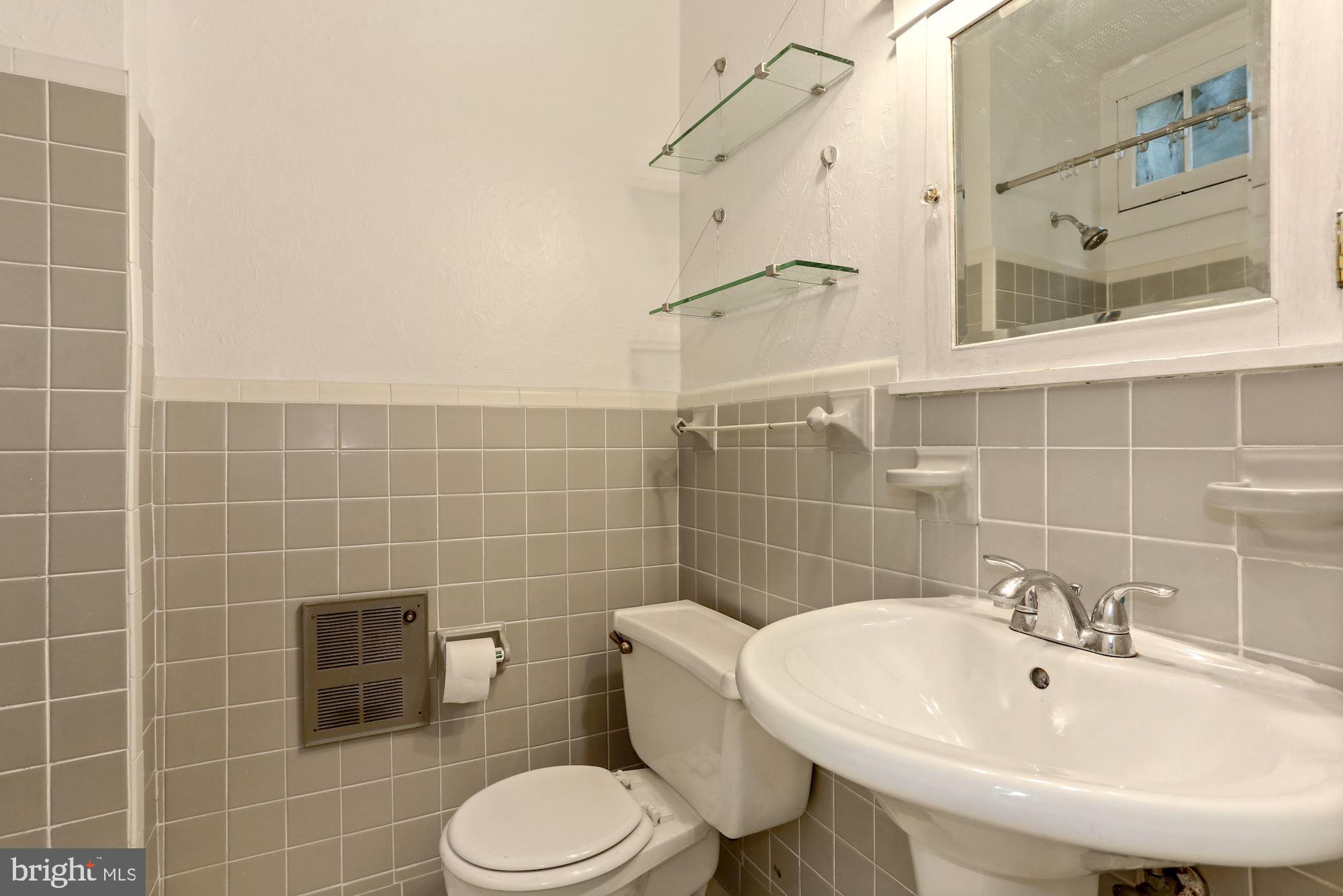2325 37th Street Northwest, Unit 4 Washington, DC 20007 - Photo 11 of 35 Bathroom