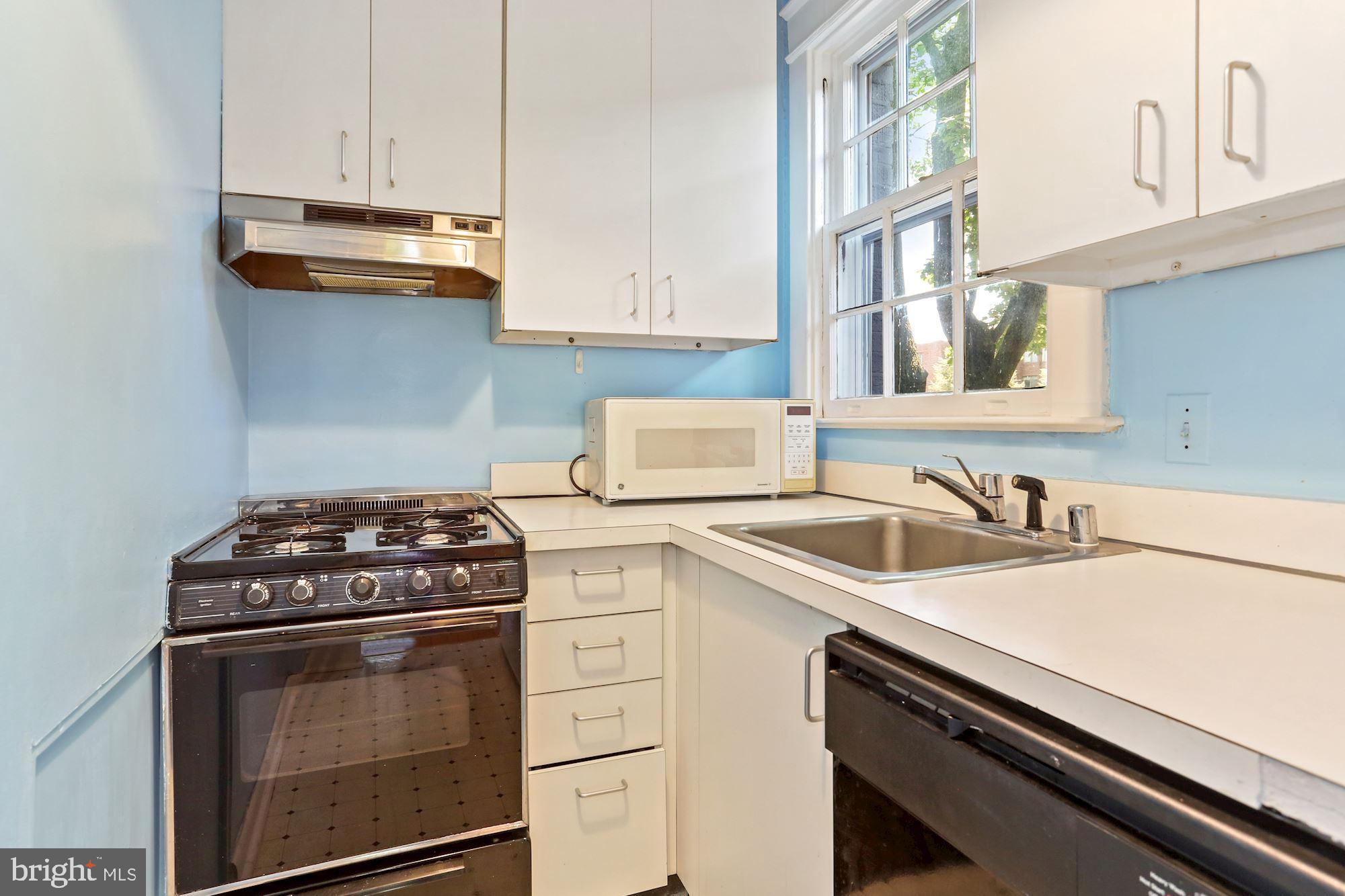 2325 37th Street Northwest, Unit 4 Washington, DC 20007 - Photo 7 of 35 Kitchen
