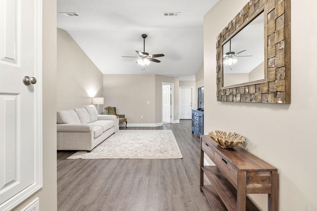 3172 Main Street Crestview, FL 32539 - Photo 6 of 30 Foyer