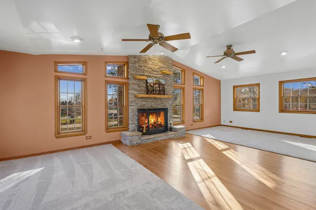 $699,900 | 1323 South Roselle Road, Schaumburg, IL 60193