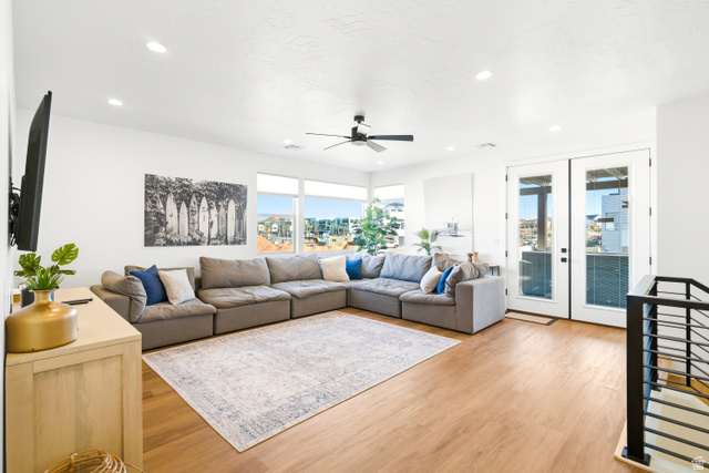5482 Alice Blue Place St. George, UT 84790 - Photo 5 of 35 Family room area adjacent to upper patio