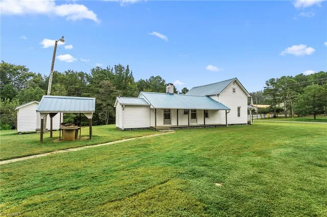 $299,900 | 2511 Cid Road, Lexington, NC 27292