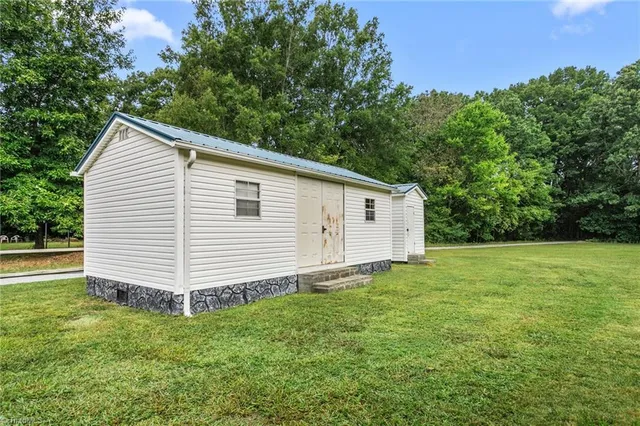 $299,900 | 2511 Cid Road, Lexington, NC 27292