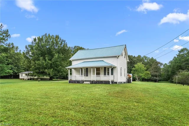 $299,900 | 2511 Cid Road, Lexington, NC 27292