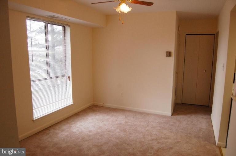 3226 Spartan Road, Unit 53 Olney, MD 20832 - Photo 8 of 8 Dining Room