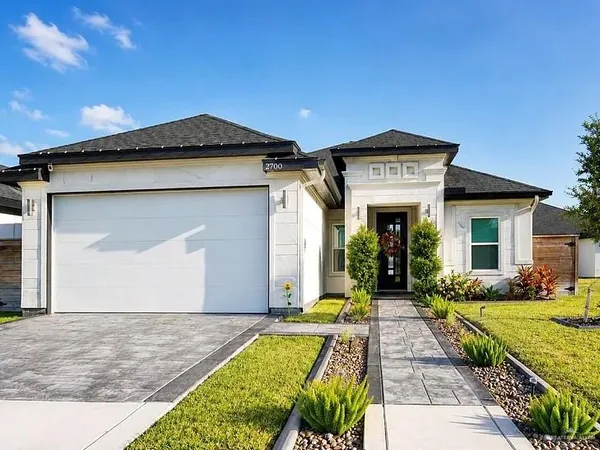 $2,300 | 2700 East Comal Road, Edinburg, TX 78542