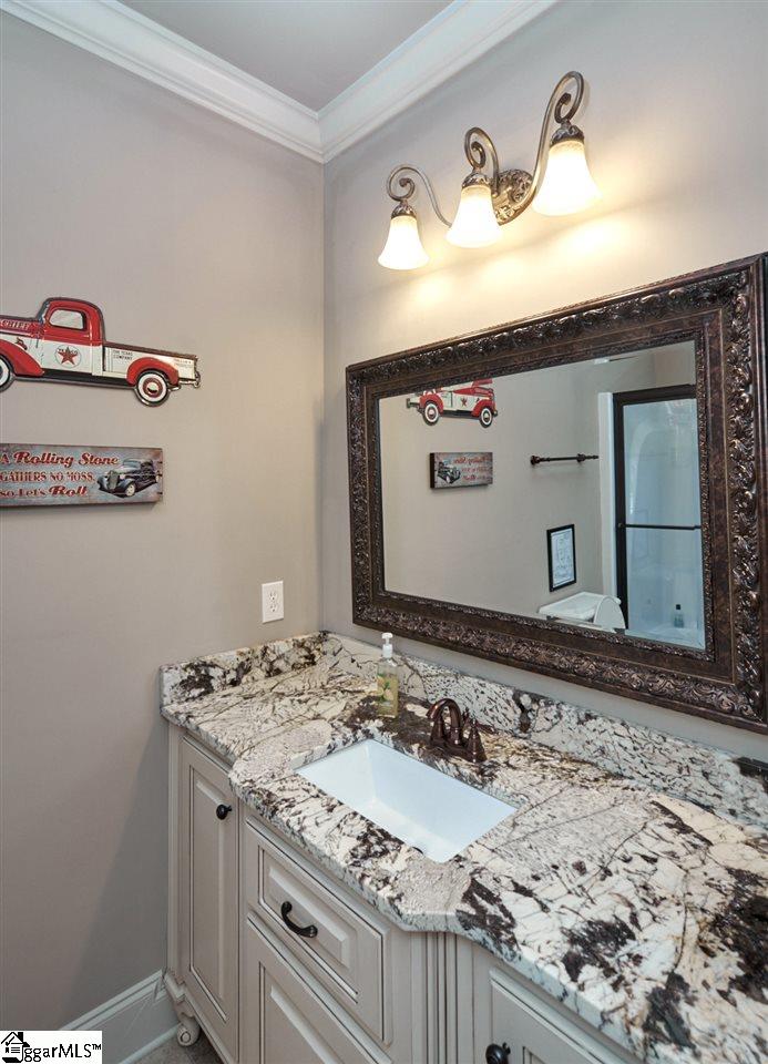 211 New Castle Drive Duncan, SC 29334 - Photo 21 of 36 All Bedrooms have their own private, full bath finished with raised granite countertops and ceramic tile floors.