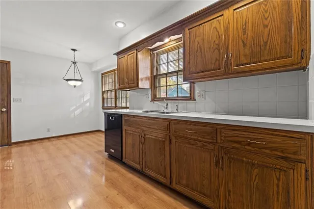 $349,950 | 10918 Tracy Avenue, Kansas City, MO 64131