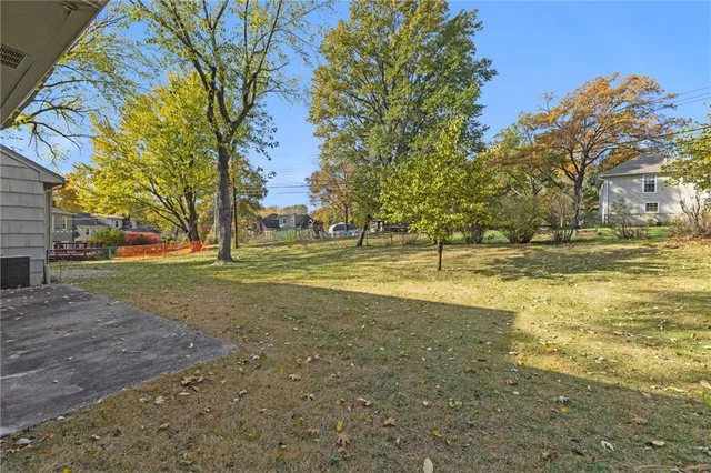 $349,950 | 10918 Tracy Avenue, Kansas City, MO 64131