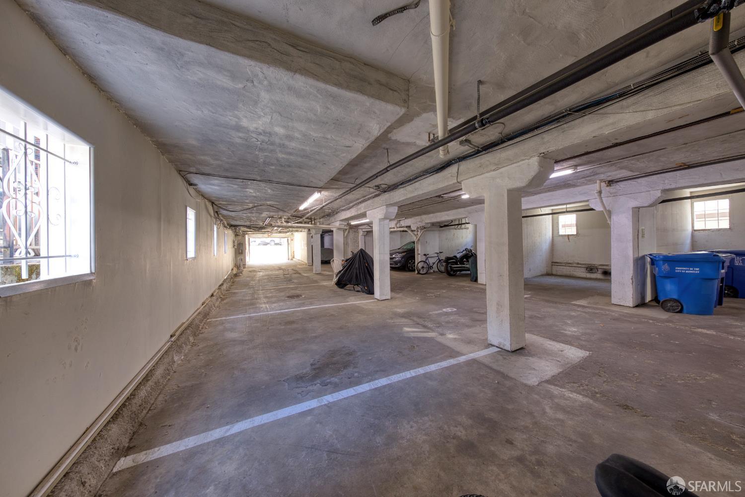 2451 Le Conte Avenue Berkeley, CA 94709 - Photo 34 of 36 a view of empty room with wooden floor