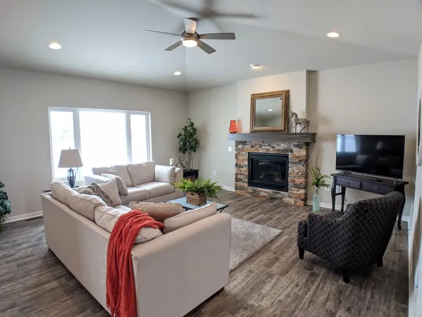 $615,900 | 505 Spindrift, Mount Horeb, WI 53572