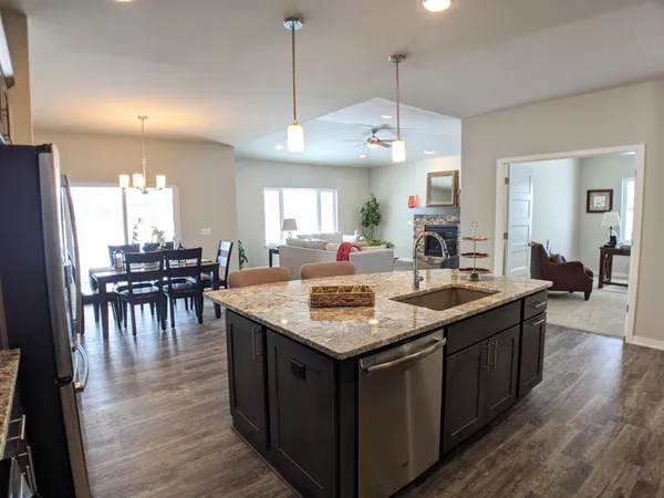 $615,900 | 505 Spindrift, Mount Horeb, WI 53572