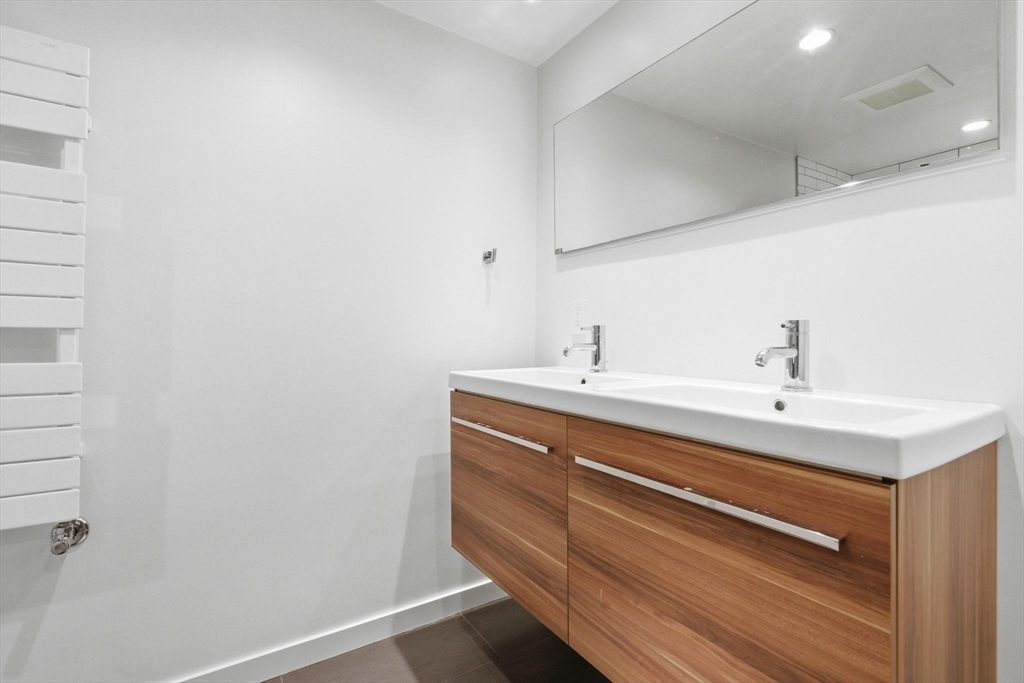 5 Auburn Street, Unit 1 Boston, MA 02129 - Photo 19 of 30