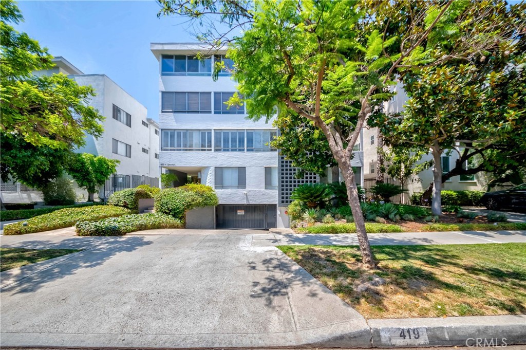 419 North Oakhurst Drive, Unit 303, Beverly Hills, CA 90210 Compass