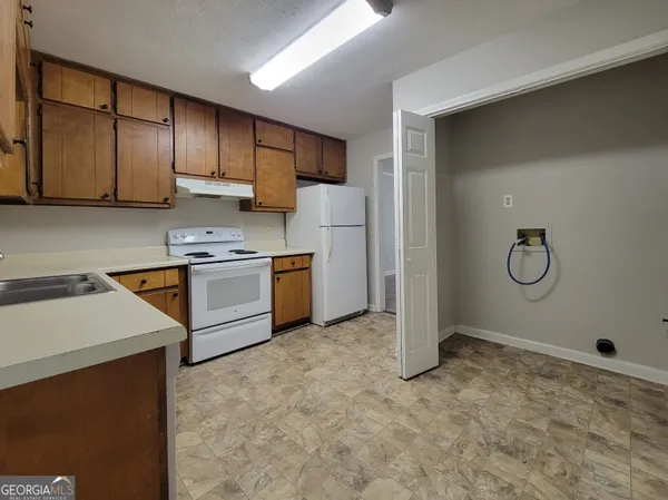 $1,295 | 14 Candlewood Terrace Northeast, Unit 2, Winder, GA 30680