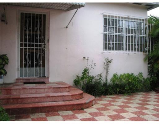 205 Southwest 21st Road Miami, FL 33129 - Photo 3 of 12