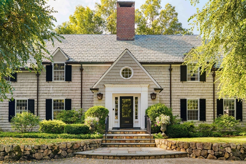 200 Cliff Road Wellesley, MA 02481 - Photo 2 of 41