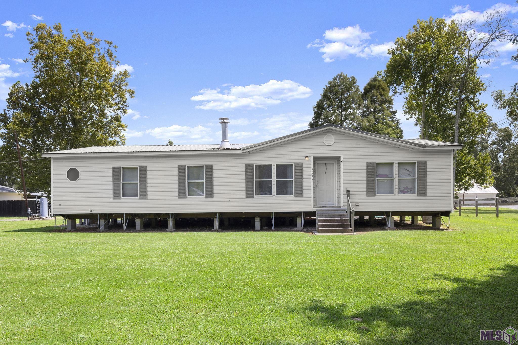 37022 White Road Prairieville, LA 70769 - Photo 1 of 20 Gallery Image 1