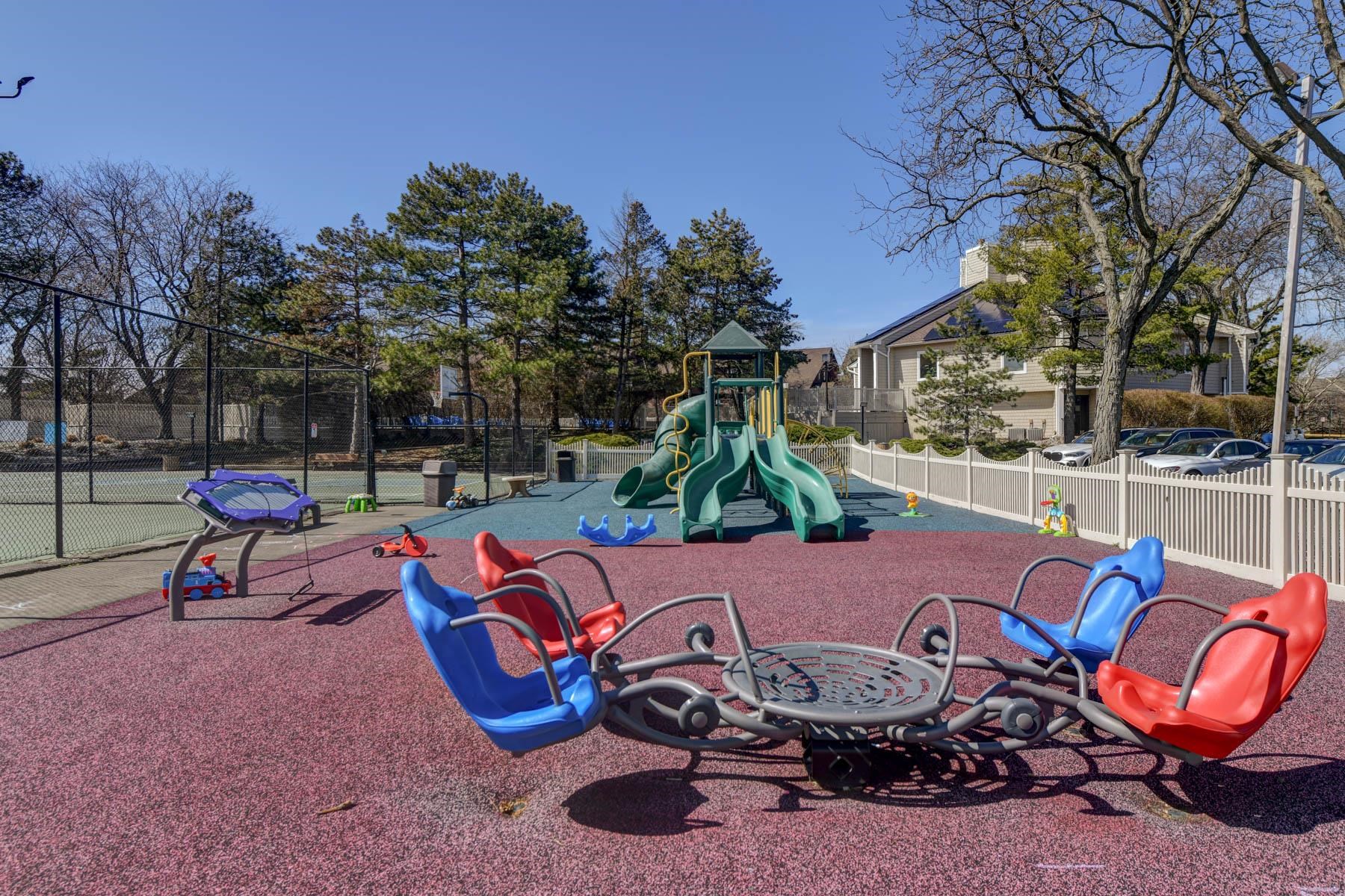 598 Sanderling Court, Unit 598 Secaucus, NJ 07094 - Photo 21 of 22 a view of a backyard with a patio and outdoor seating