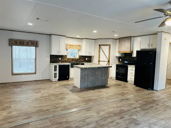 $350,000 | 1053 Elm Crest Drive, New Ulm, TX 78950