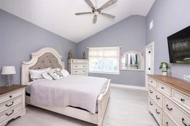 $1,930,000 | 390 East Shore Road, Lindenhurst, NY 11757