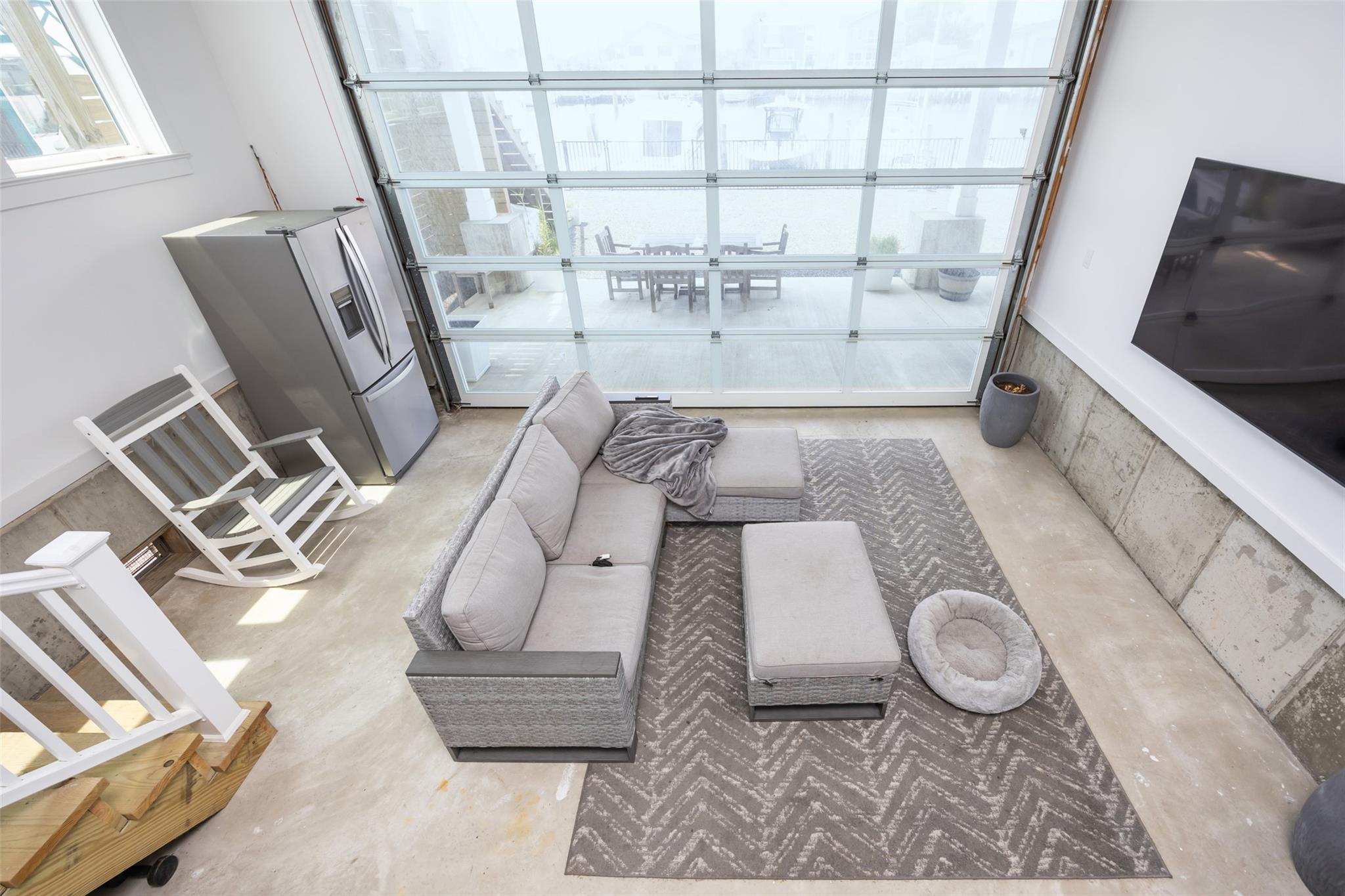 390 East Shore Road Lindenhurst, NY 11757 - Photo 19 of 27 View of living area