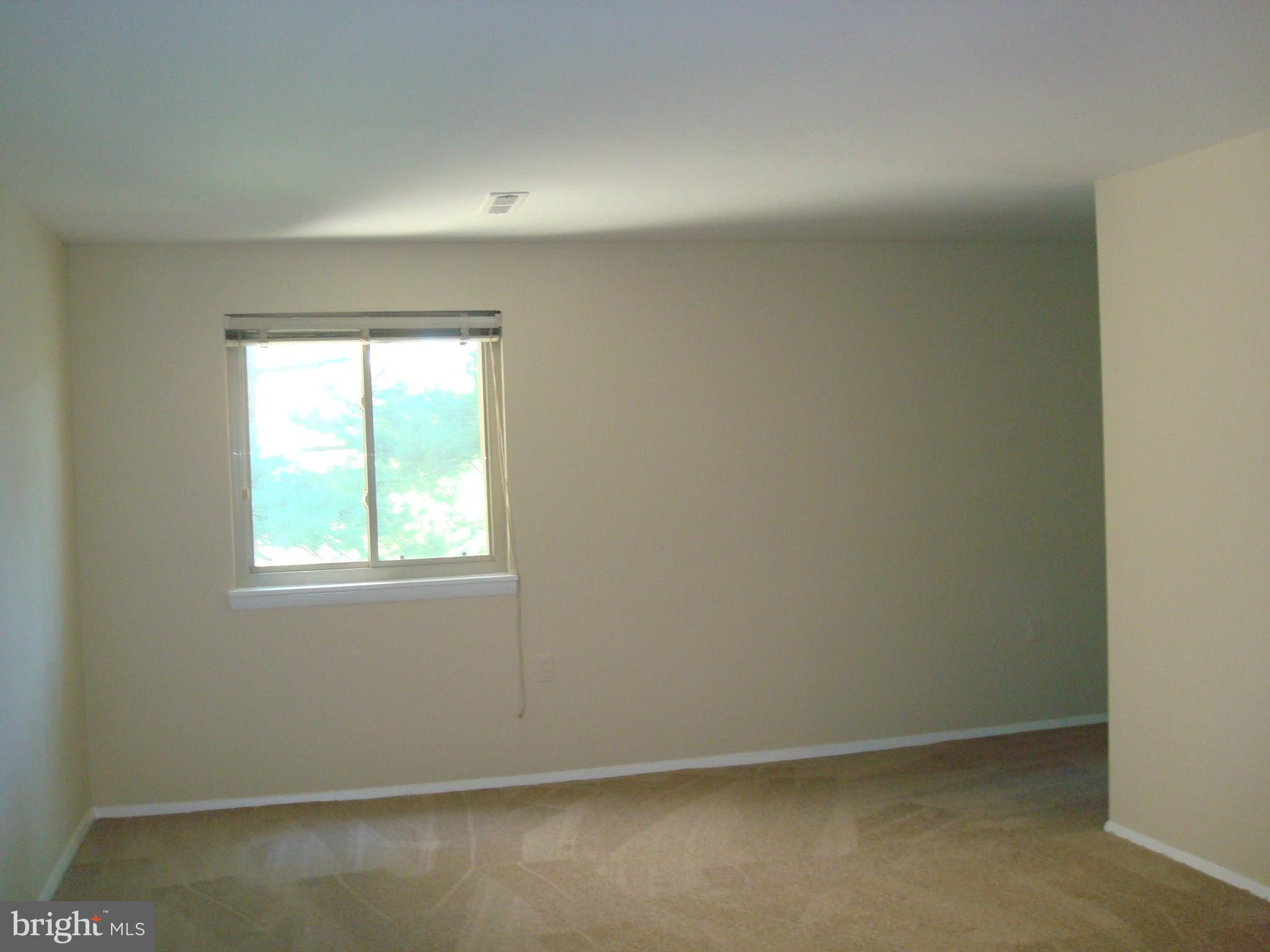18609 Walkers Choice Road, Unit 5 Gaithersburg, MD 20886 - Photo 16 of 27 Bedroom