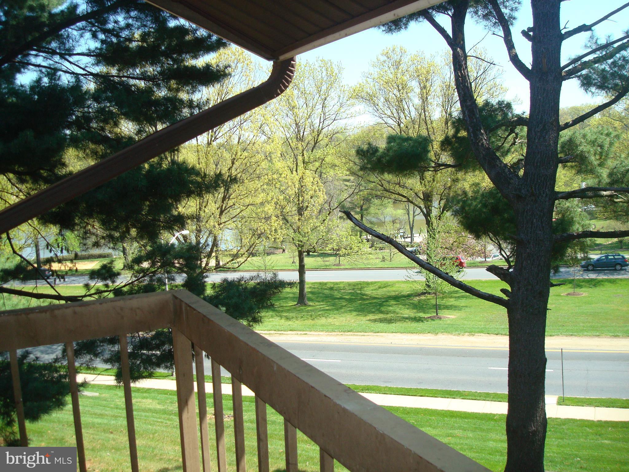 18609 Walkers Choice Road, Unit 5 Gaithersburg, MD 20886 - Photo 23 of 27 View