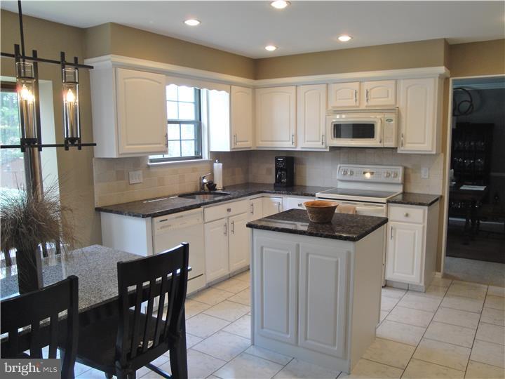 2 Wyndham Road Voorhees, NJ 08043 - Photo 8 of 25 Kitchen