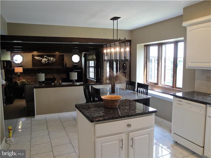 2 Wyndham Road Voorhees, NJ 08043 - Photo 9 of 25 Kitchen