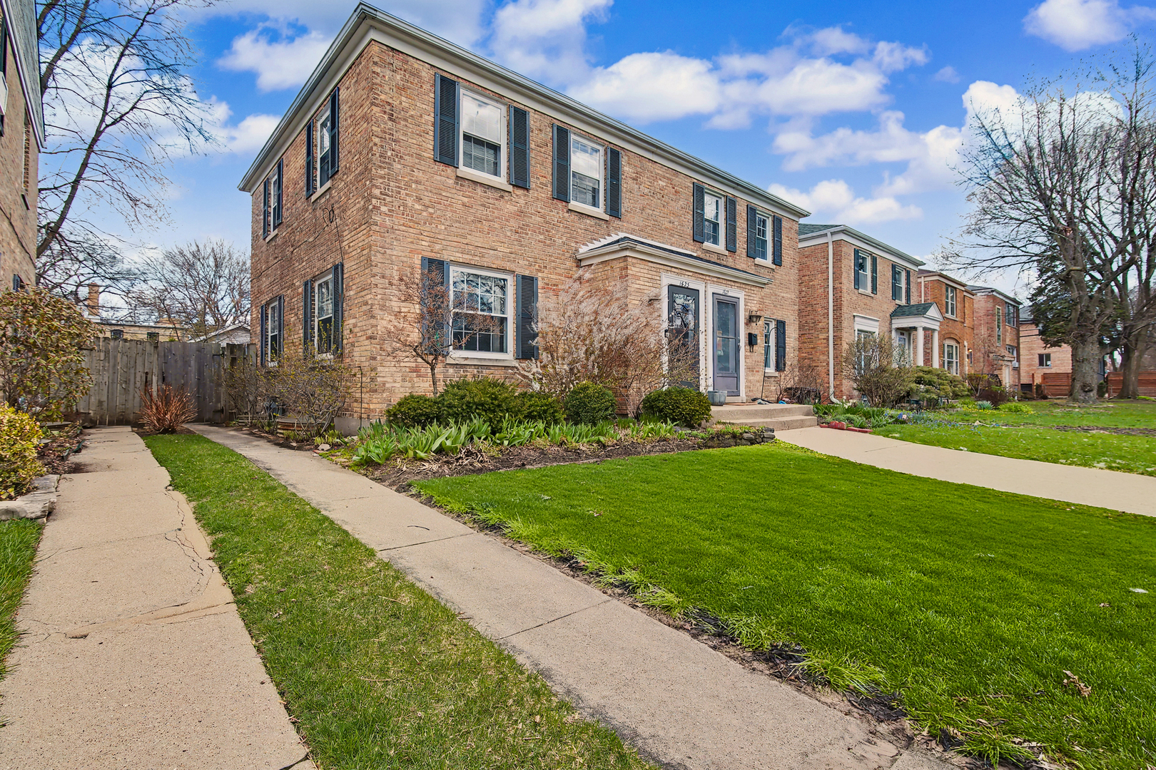 1623 Madison Street Evanston, IL 60202 - Photo 1 of 31