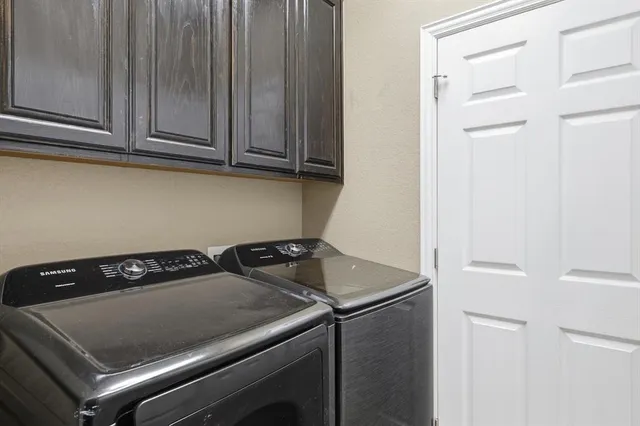 a close view of stove