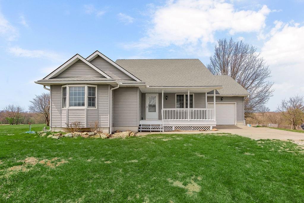 862 Southwest 1651st Road Holden, MO 64040 - Photo 7 of 44